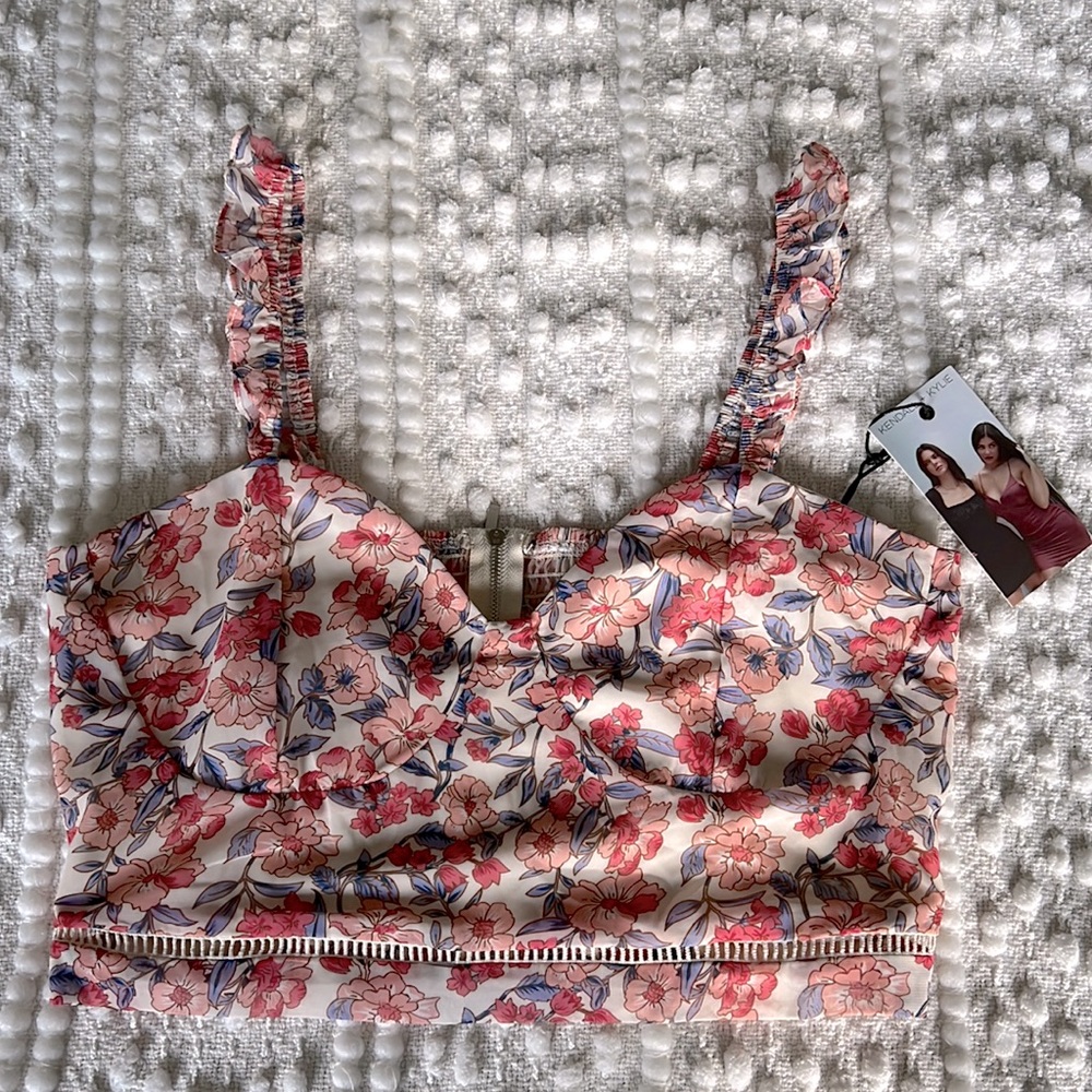 KENDALL + KYLIE Cropped Floral Tank